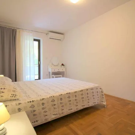 In Porec/istrien 9921 Apartment Porec